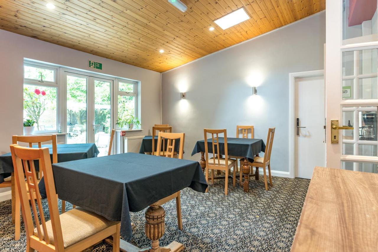 Rock House Bed And Breakfast Мейдстън Екстериор снимка